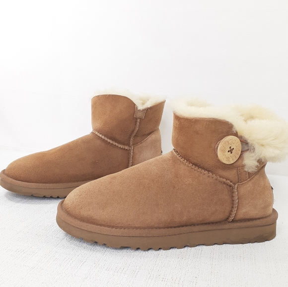 ugg mini bailey button chestnut